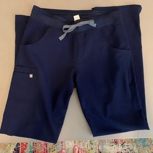 FIGS small tall kade cargo scrub pant